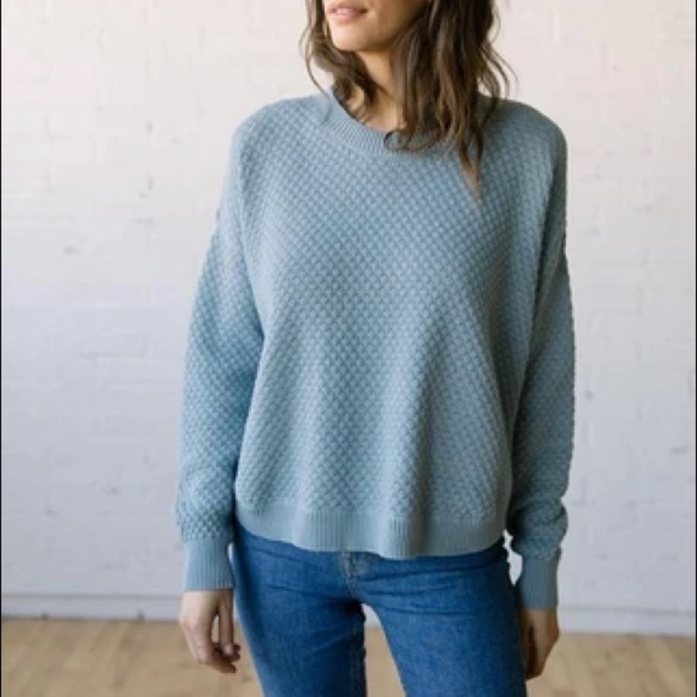 Tradlands Jude Pullover Sweater Surf size small